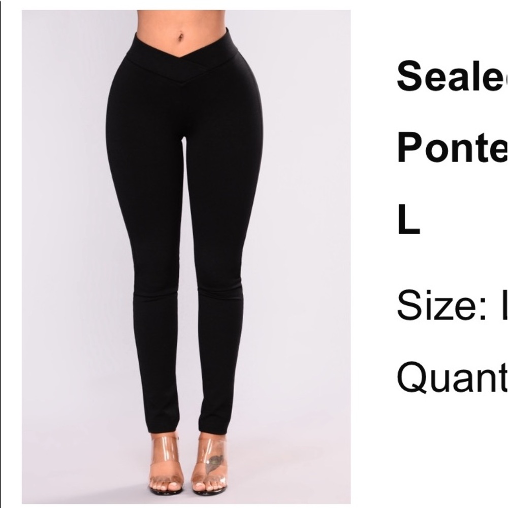 🦋FASHION NOVA “SEALED ENVELOPE PONTE PANTS”🦋